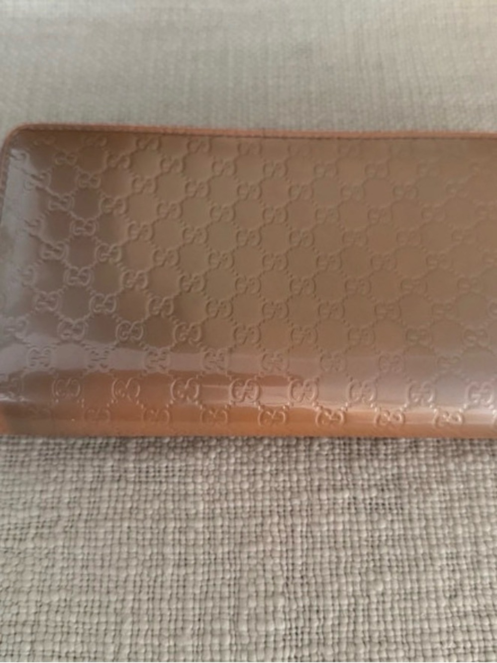 Gucci Embossed Logo Zip-Around Wallet in Taupe/Pink Shade - Picture 2 of 10